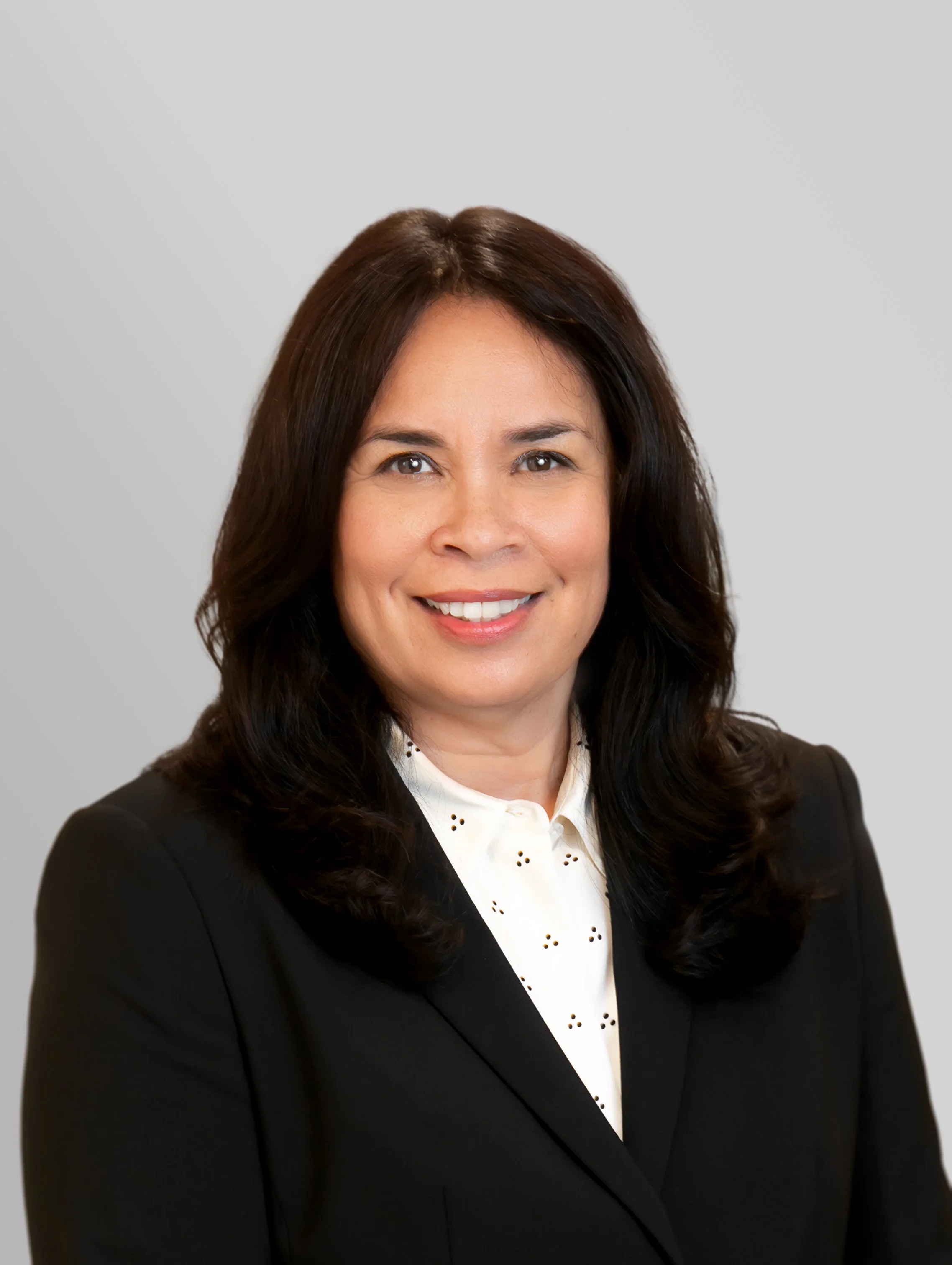 Stefanie Corrales